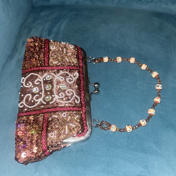 Handbeaded Sequin Kiss Lock Mini Purse Beaded Handle Floral Embellished Handbag - Picture 3 of 5